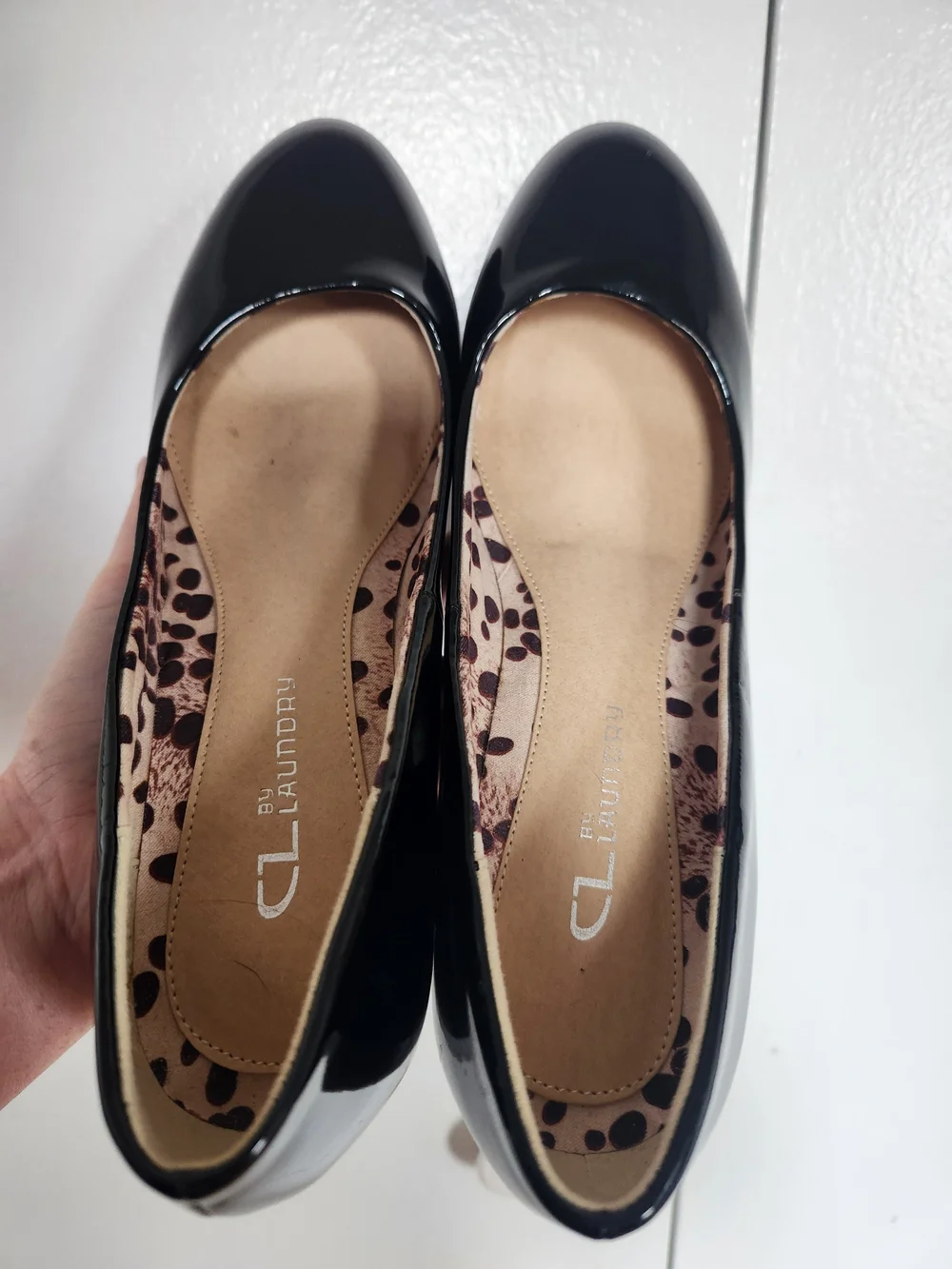 CL by Laundry Black Patent Mid Heel Pump